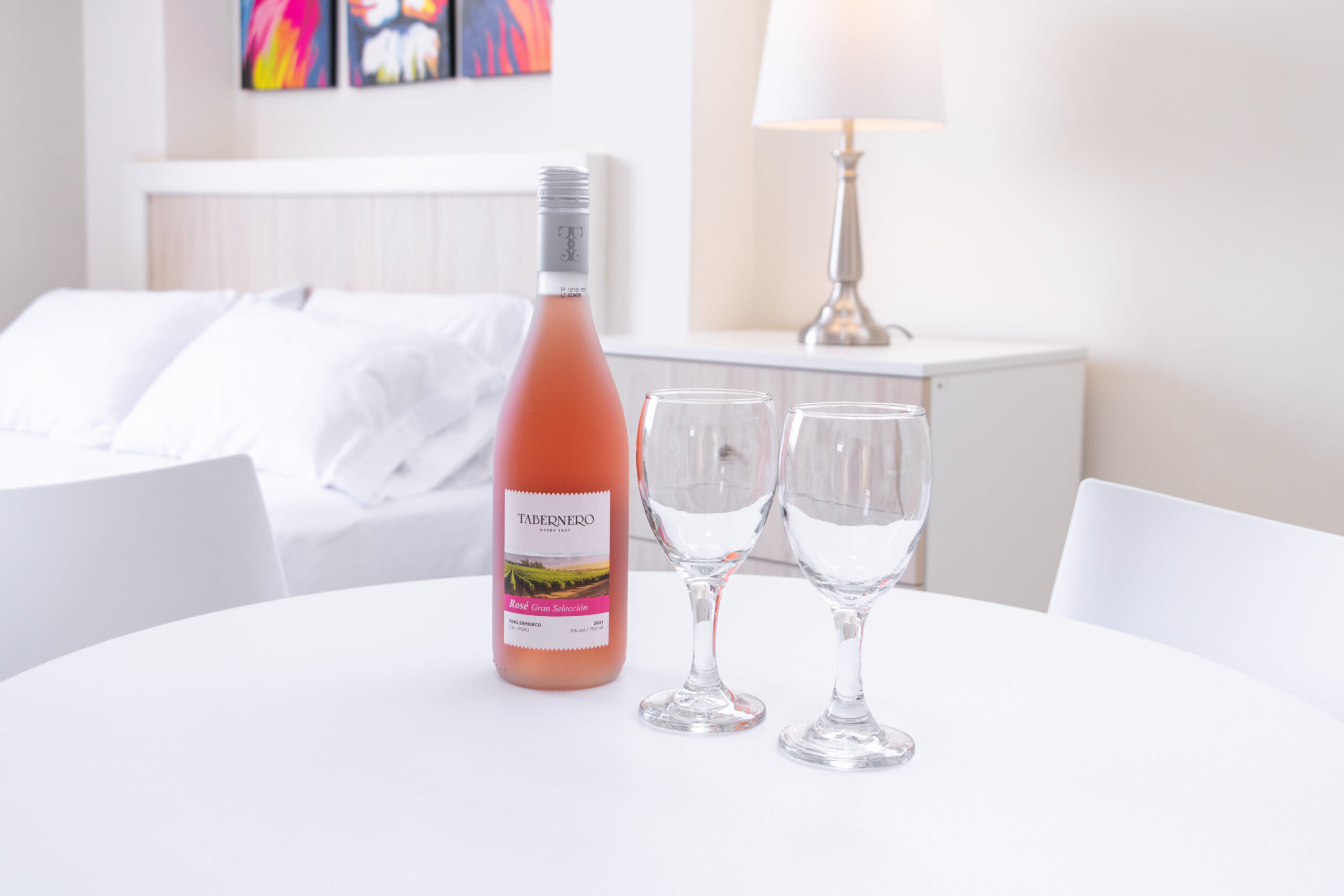 Vino en Habitación- Hotel Los Olivos